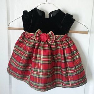 Cute Christmas dress with matching undies (6/9M)